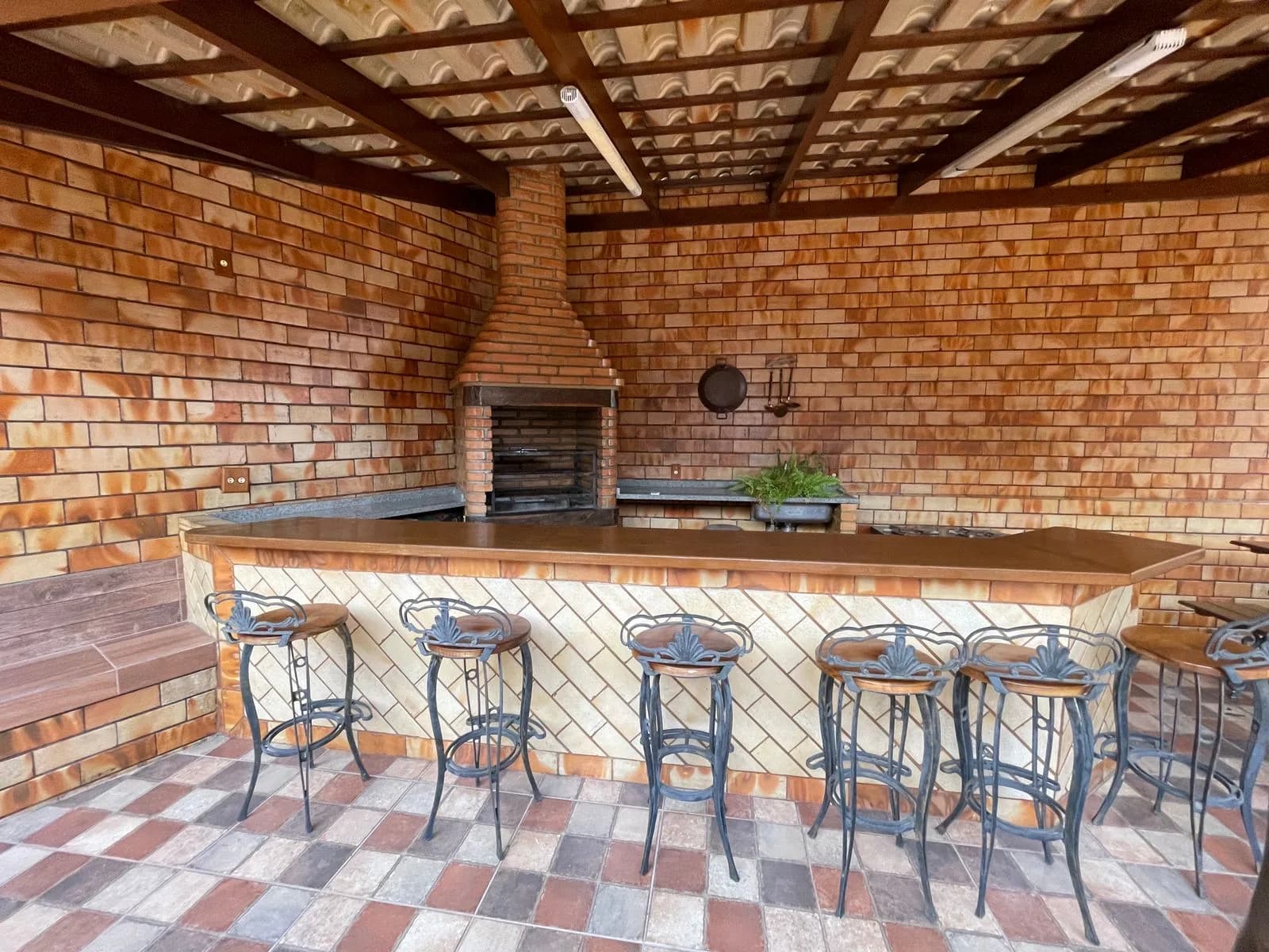 Casa com ótimo preço e localização - Belvedere