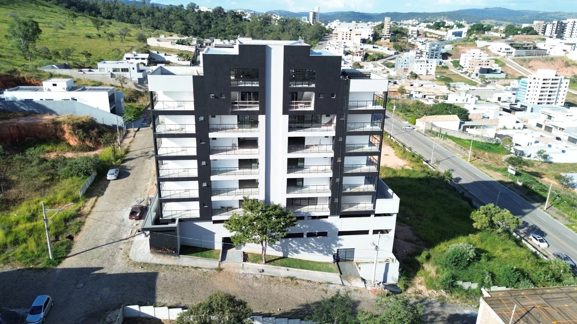 Apartamento com 146 m² e varanda - Tropical