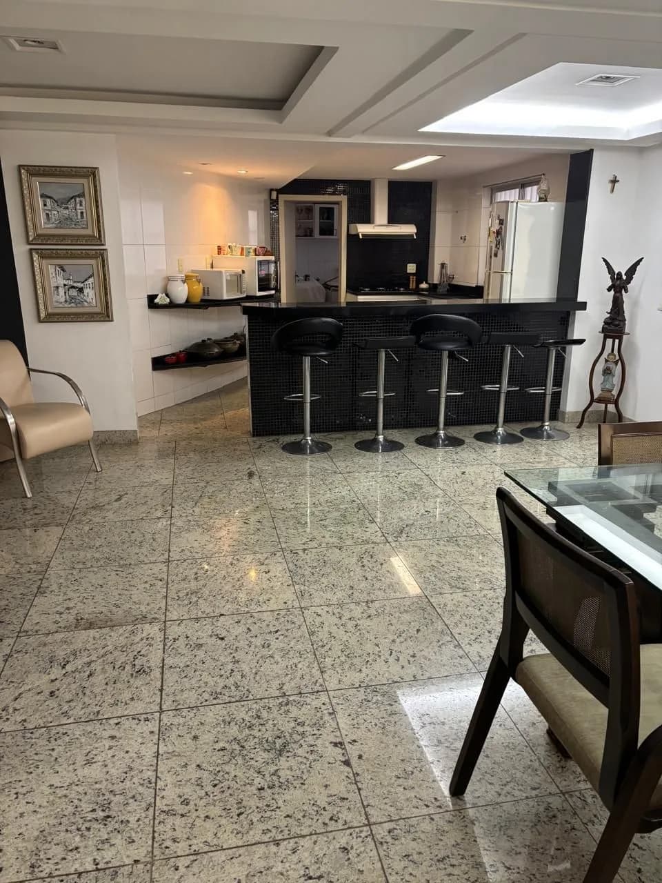 Apartamento com 150 m² - Centro
