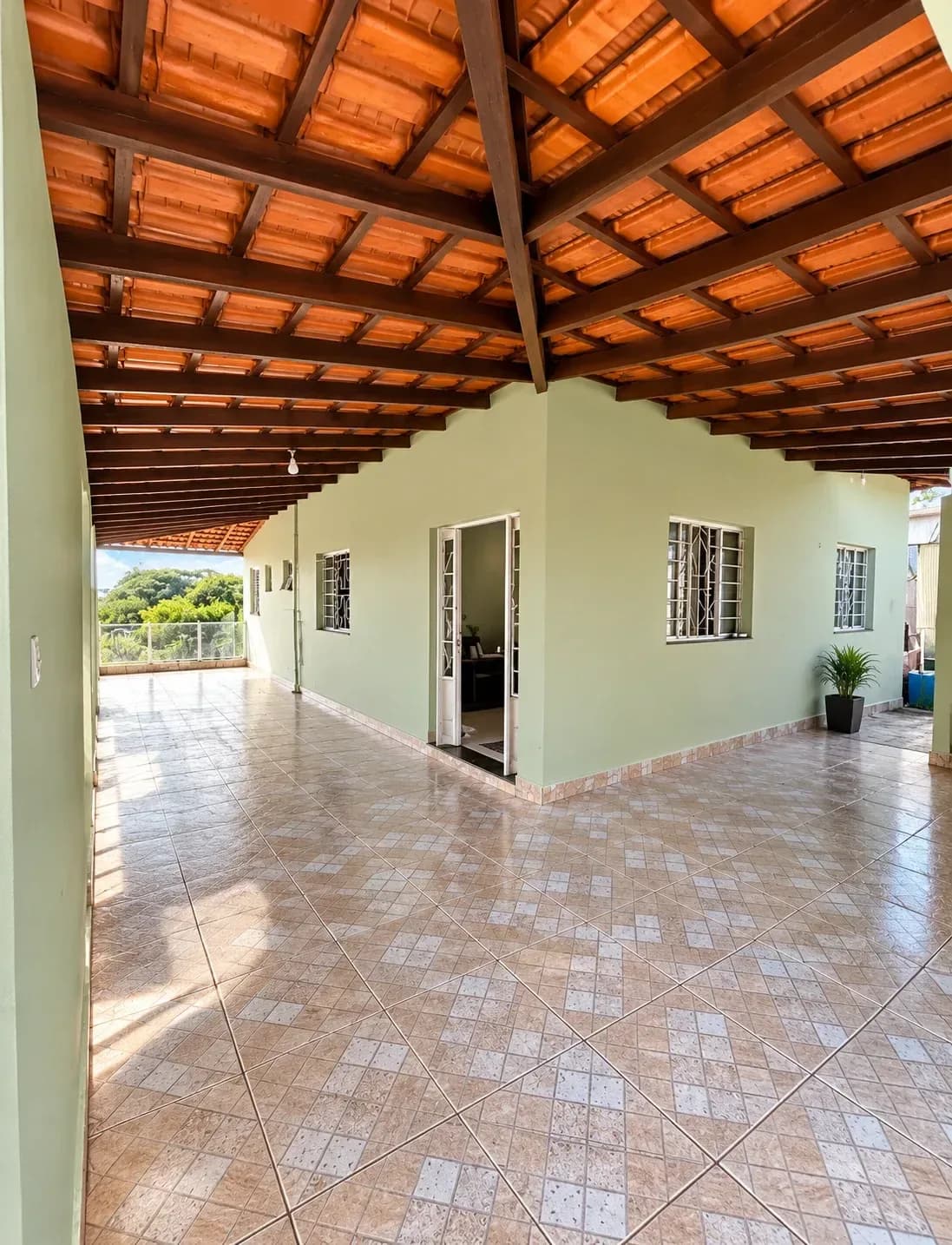 Casa duplex com 5 quartos - Chácara do Quitão